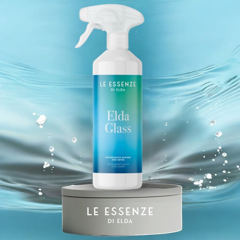 Streifenfreier Glasreiniger Elda Glass von Le Essenze di Elda – für Fenster, Spiegel & Glanzflächen mit frischem Duft. Beliebte Alternative zu Blu Home & Amazon-Glasreinigern – perfekt in Kombination mit Puella oder bucato profumato. Exklusiv bei waschparfuem24.de.